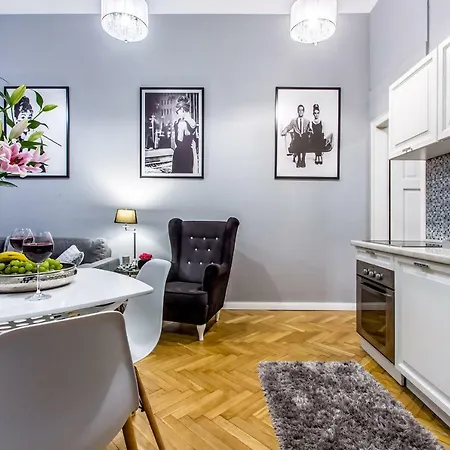 Clicktheflat Palace Of Culture Apartment Warsaw Exterior photo