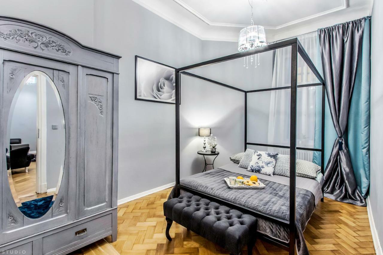 Apartment Clicktheflat Palace Of Culture Warsaw